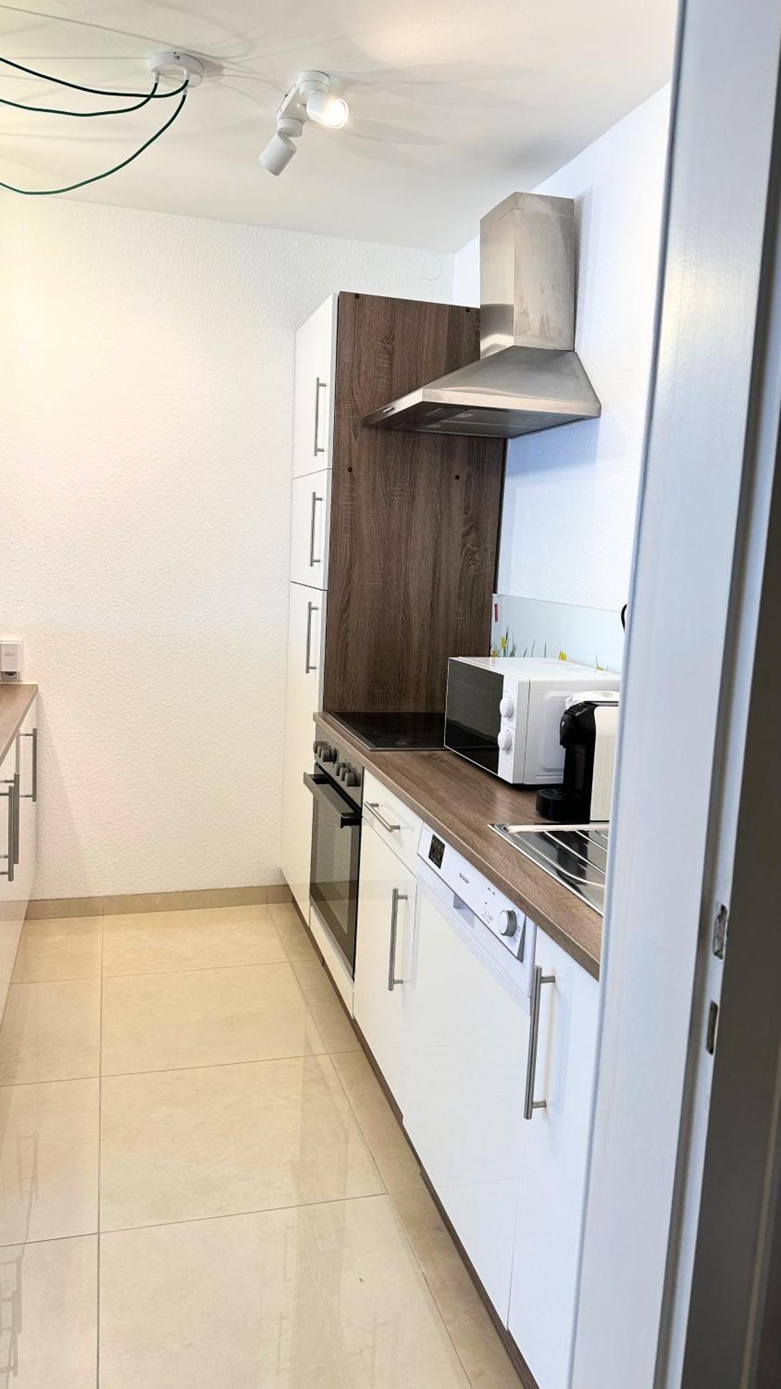 New - Cozy Apartment,Kitchen,Netflix And More Essen Ngoại thất bức ảnh